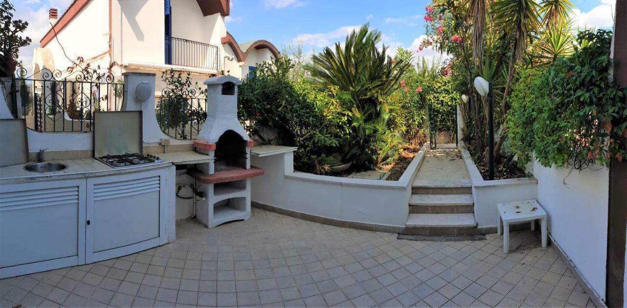 La Villa Fronte Spiaggia Bandiera Blu สแปร์ลองกา ภายนอก รูปภาพ
